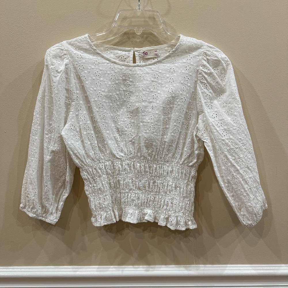 Cute Eyelet top